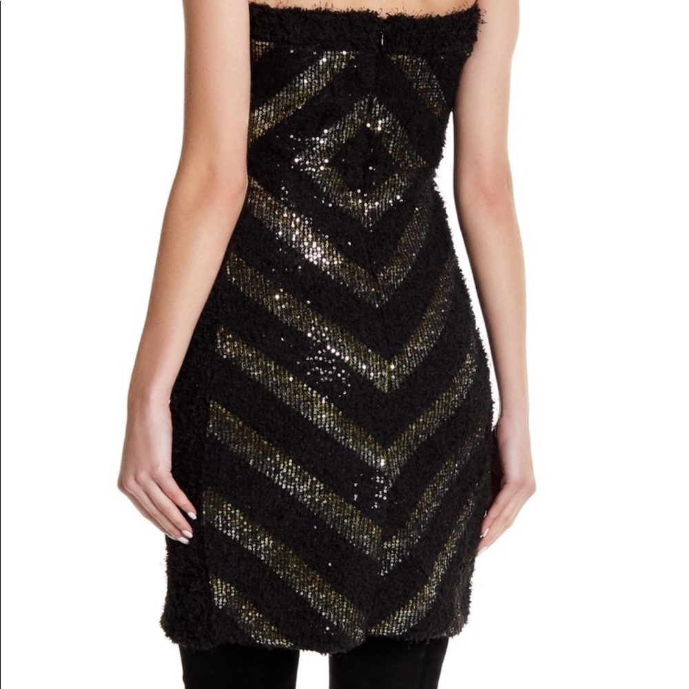Vertigo | New Year’s Eve Chevron Strapless Party Dress - Picture 4 of 9